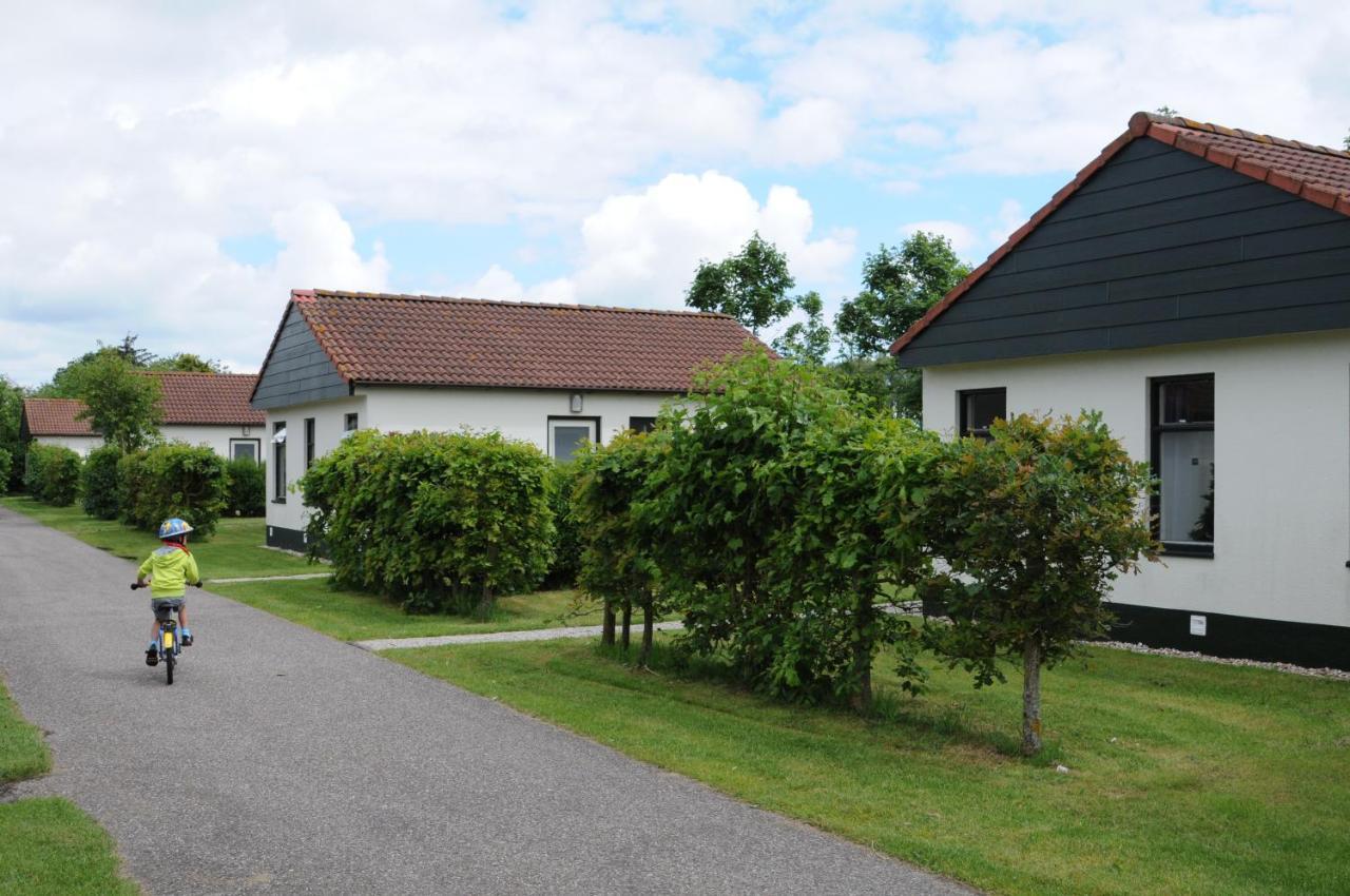 Vakantiepark Dennenoord Den Burg Exterior photo